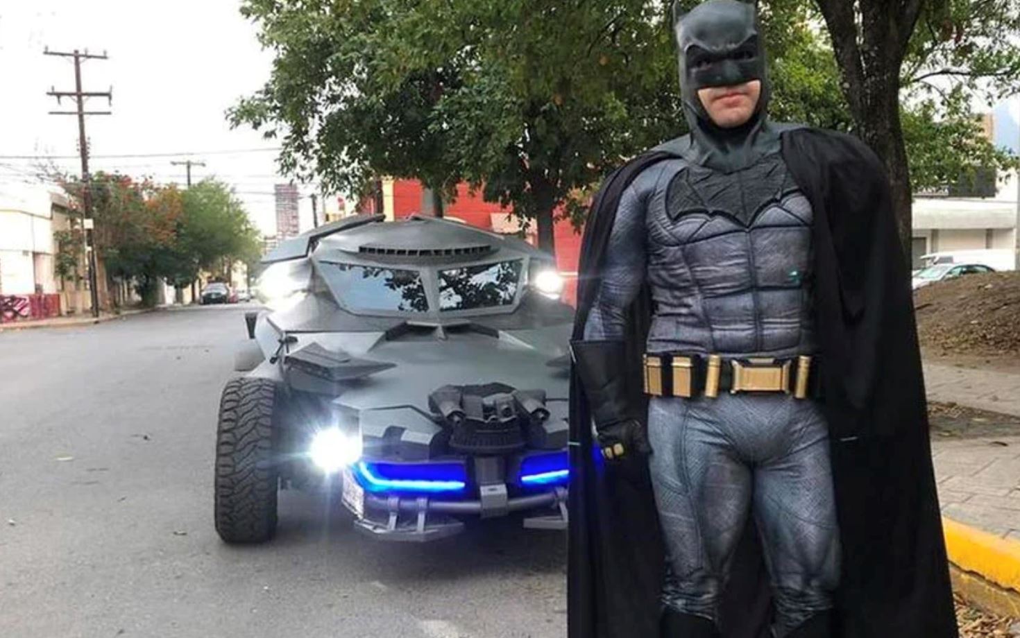 batman turun padang ajak orang ramai lawan covid-19, 