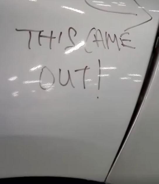 sudahlah langgar, mohon maaf guna marker pen atas badan kereta pula