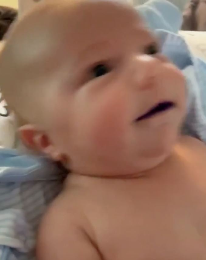 didakwa telan pen sharpie, ibu jelaskan kenapa mulut bayi warna ungu