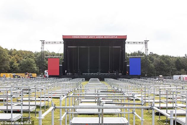 akan dikekalkan masa depan, ini keadaan konsert live dengan social distancing