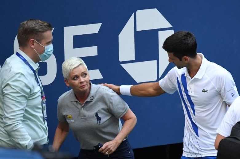 disingkirkan dari kejohanan sebab terpukul bola pada penjaga garisan, djokovic rasa ‘kosong’