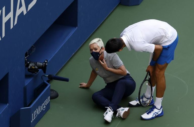 disingkirkan dari kejohanan sebab terpukul bola pada penjaga garisan, djokovic rasa ‘kosong’
