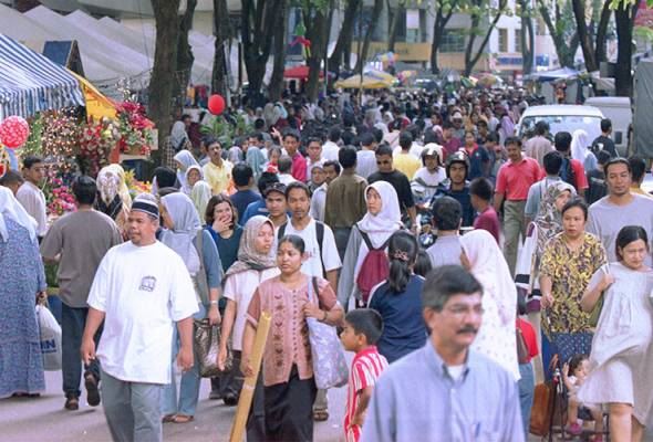 angkara covid-19, hampir 100,000 rakyat malaysia bakal hilang kerja tahun ini