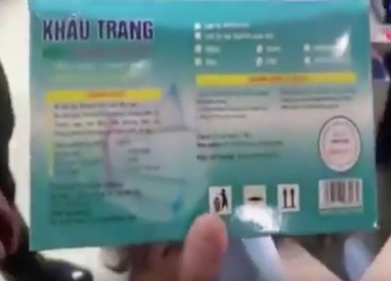 rupanya ada orang jual topeng tutup mulut tiruan guna tisu tandas!