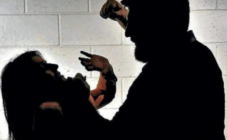 suami kejam belah perut isteri gara-gara nak tahu jantina bayi