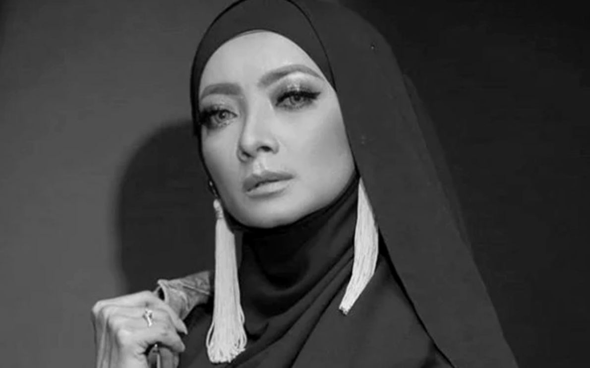 maya matahari telah kembali ke rahmatullah sebentar tadi