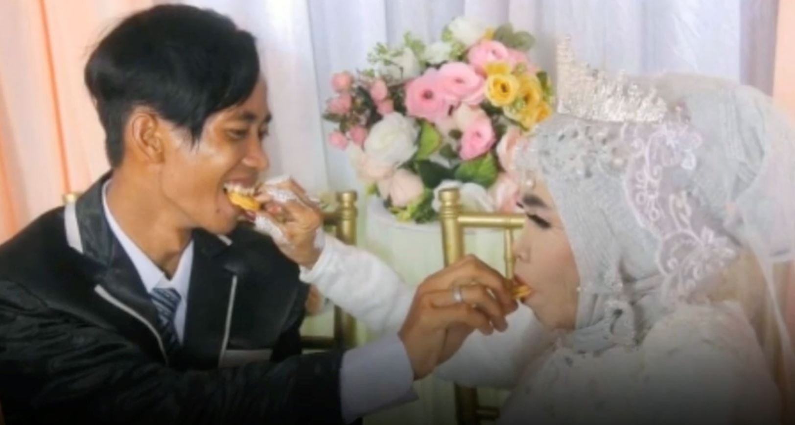 nenek kahwin anak angkat beza umur 41 tahun buat netizen percaya cinta itu buta