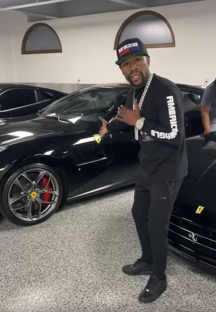 floyd mayweather buat lawatan ke garaj, tayang kereta untuk haters