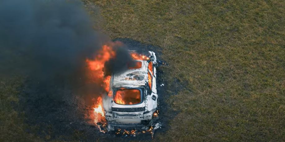 sakit hati asyik rosak je, lelaki bakar kereta bernilai rm696,000
