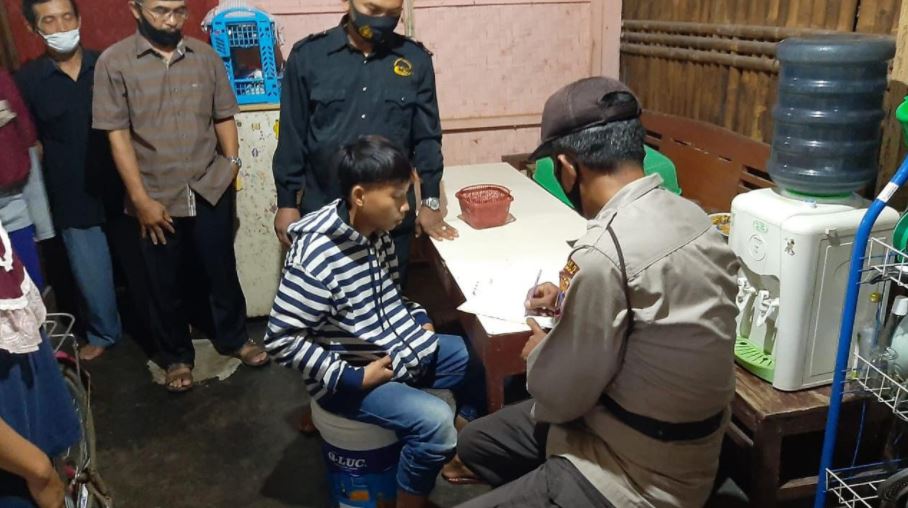 remaja maut handphone disambar petir masa dengar lagu