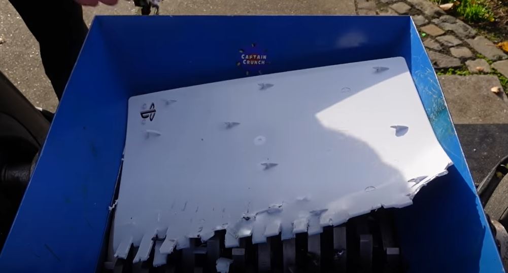 sakit hati tengok youtuber hancurkan ps5 guna mesin pencincang