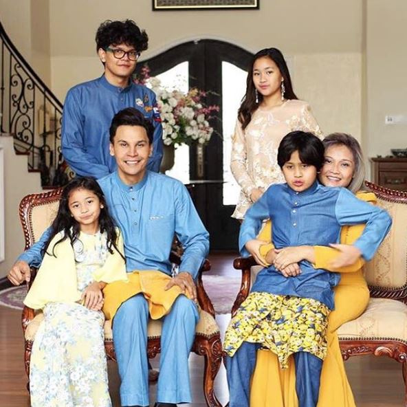 saya ajar orang menyanyi tapi anak sendiri masih tak boleh bercakap.&nbsp;edry pindah ke eropah untuk anak