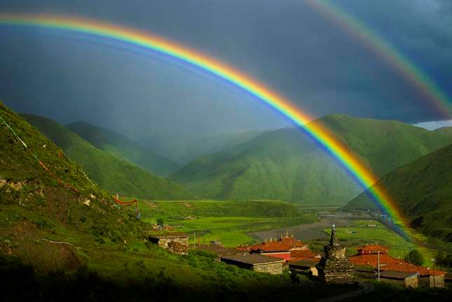 cantiknya bila pertama kali tengok pelangi warna putih!