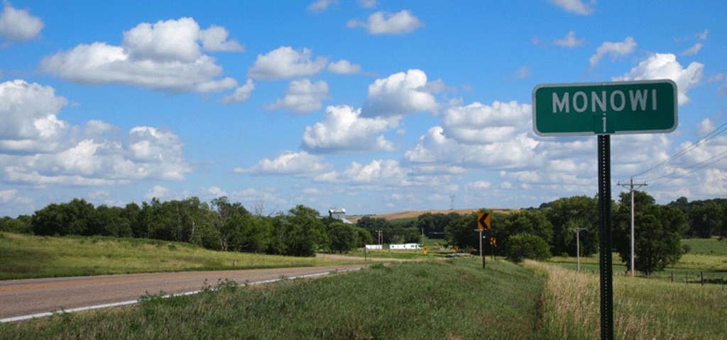 selamat datang ke monowi, bandar yang ada seorang penduduk
