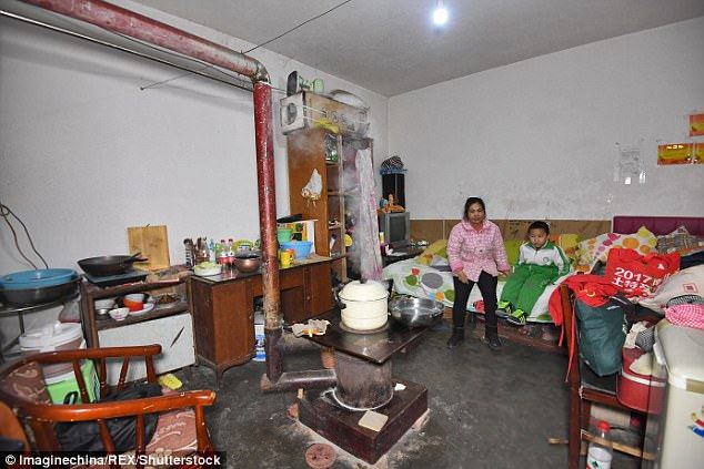 rumah tak ada lampu, belajar tepi jalan dan mampu staright a