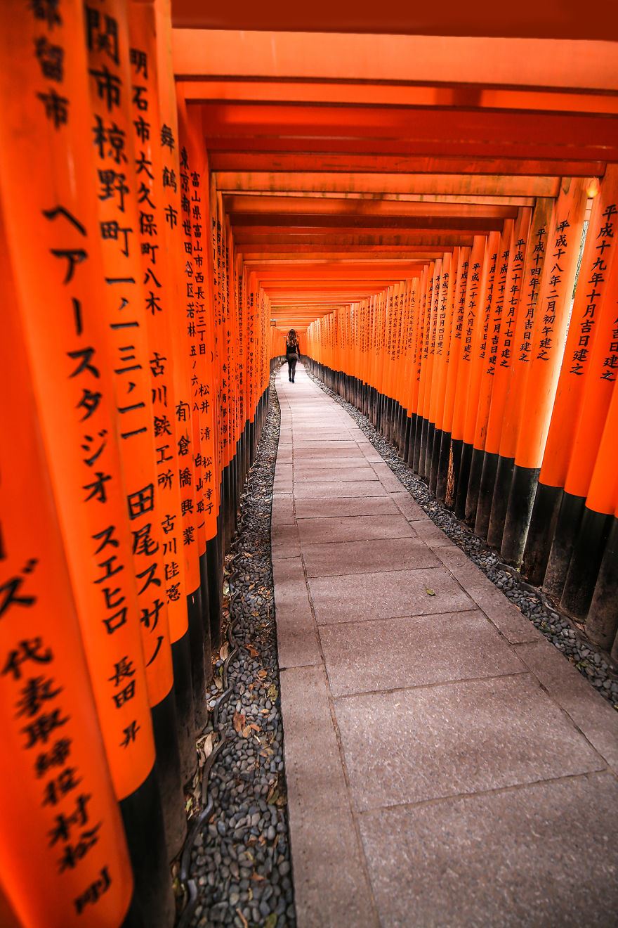 setiap gambar bercuti ni ada emoji tersorok. cuba cari !