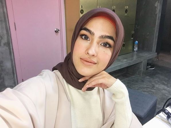 saya memang tak suka bercerita perkara yang belum pasti - elfira loy