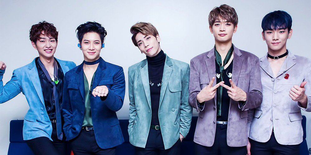 shinee tetap teruskan konsert walaupun tanpa jonghyun