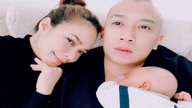 lepas 30 hari bersalin, nora danish berjaya turun berat badan 10 kilogram