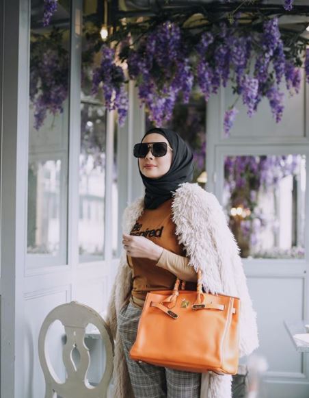 perempuan sendiri yang menghancurkan hidup perempuan lain che ta