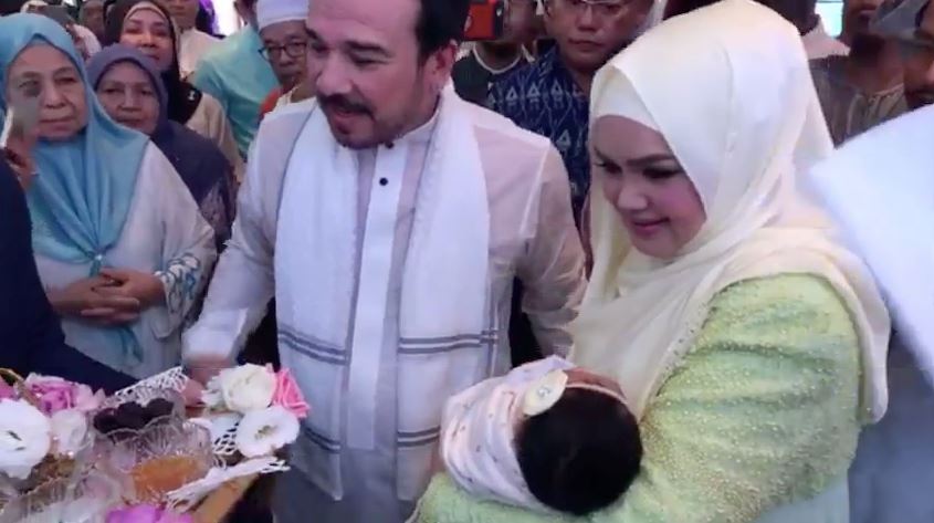 siti aafiyah binti khalid adalah nama anak ds siti nurhaliza