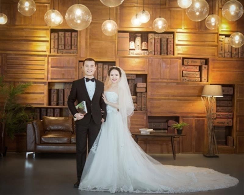 ditakdirkan bersama sejak lahir, pasangan ni lahir sama tarikh, di hospital sama dan sekolah sama