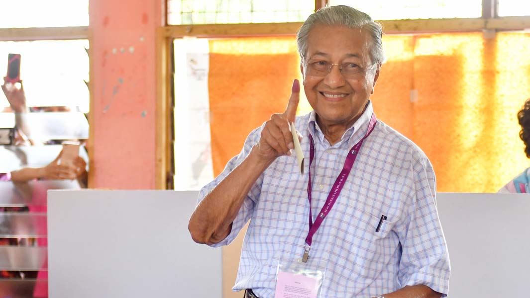 tun mahathir pegang rekod pemimpin paling tua di dunia