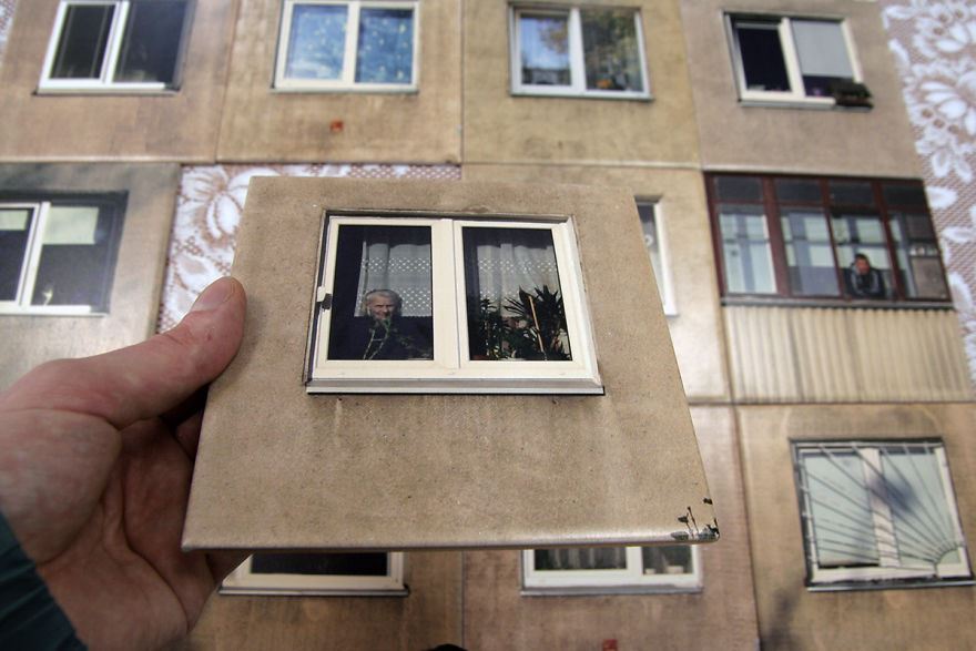 restoran ni minta designer ubah suai tandas tapi tak boleh pecahkan tiles. tengok apa designer ni buat. 