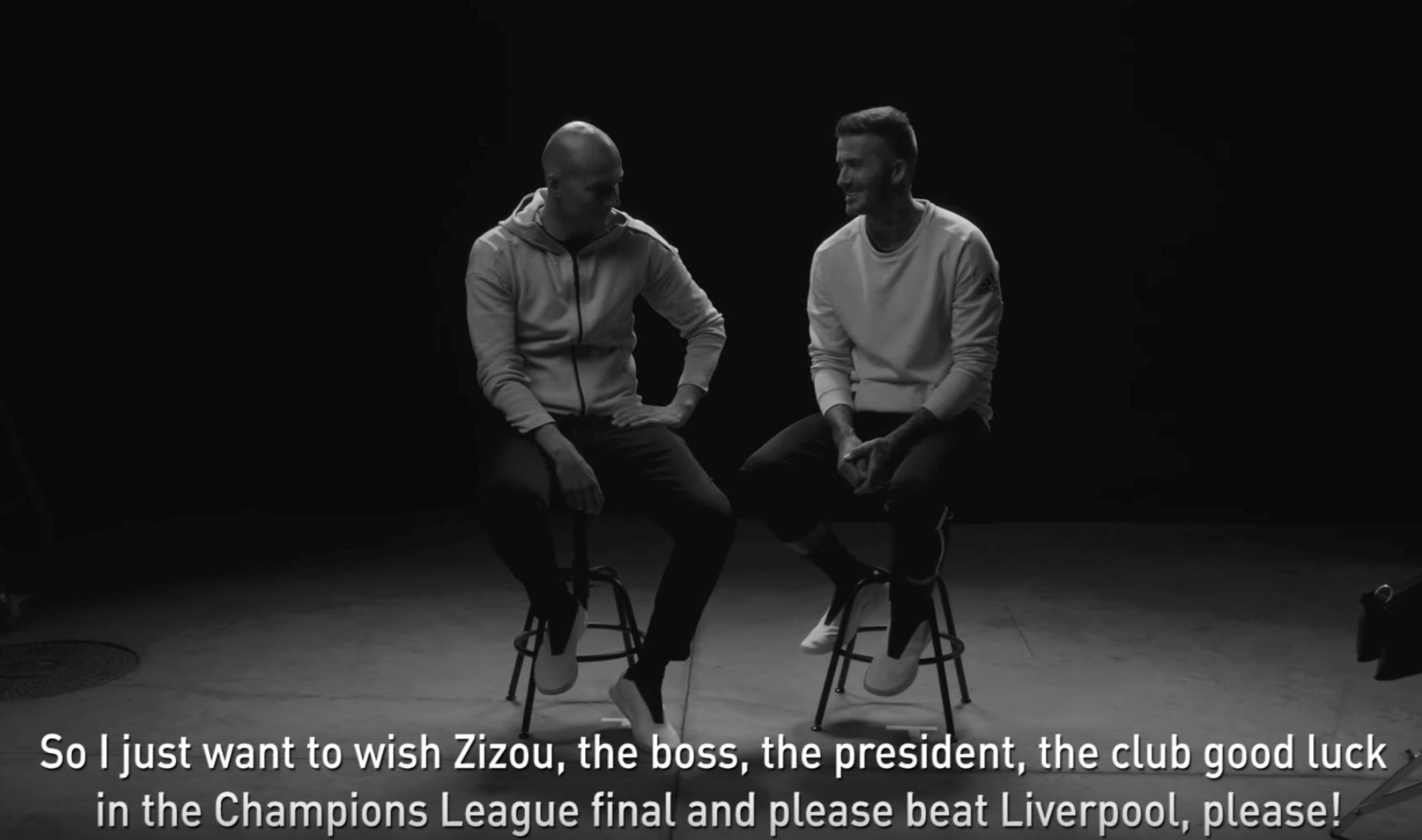 “tolonglah kalahkan liverpool”, pesan beckham pada zidane