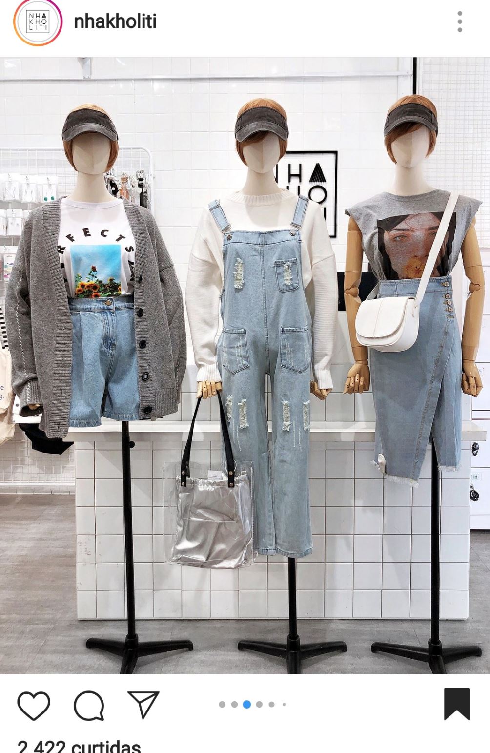 gadis terkejut ada orang pakai baju print muka dia, di jual di banyak negara asia