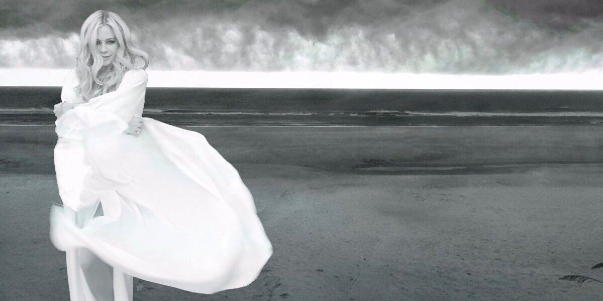 avril lavinge comeback dengan lagu tentang penyakit diri sendiri