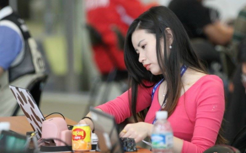 dikecam sebab salah tulis nama, wartawan ini dimaafkan sebab cantik