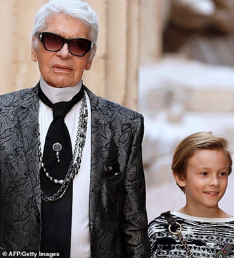 pereka fesyen terkenal karl lagerfeld meninggal dunia, kucing antara pewaris harta rm700 juta