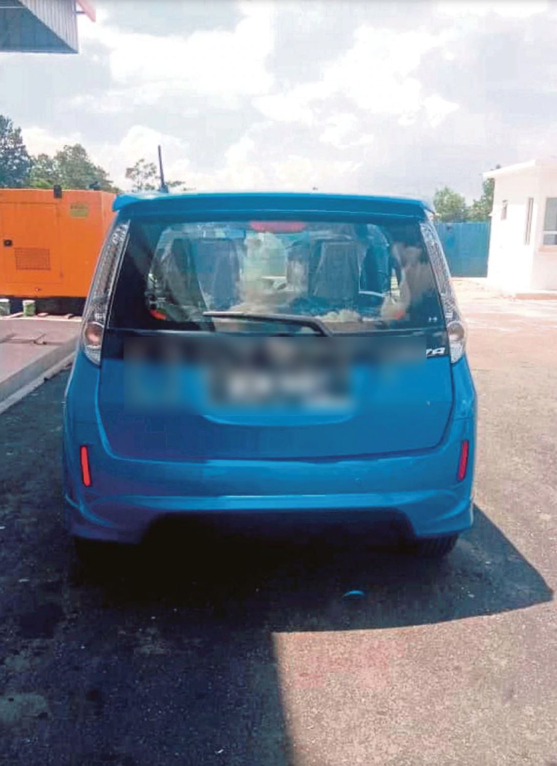 lelaki buat report polis kereta hilang di negeri sembilan, rupanya salah parking