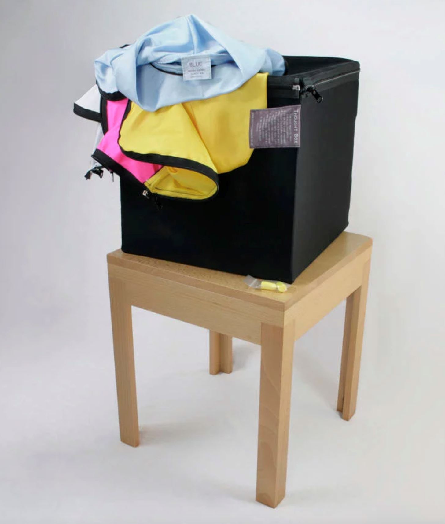 kotak fikiran di reka untuk berfikir ini di jual rm2,600