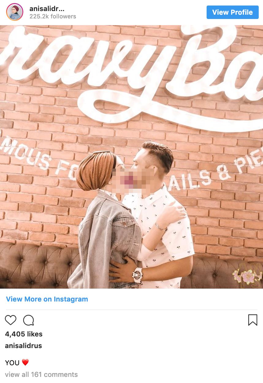 foto mesra bercium di kecam ramai, anis al-idrus tidak diamkan diri