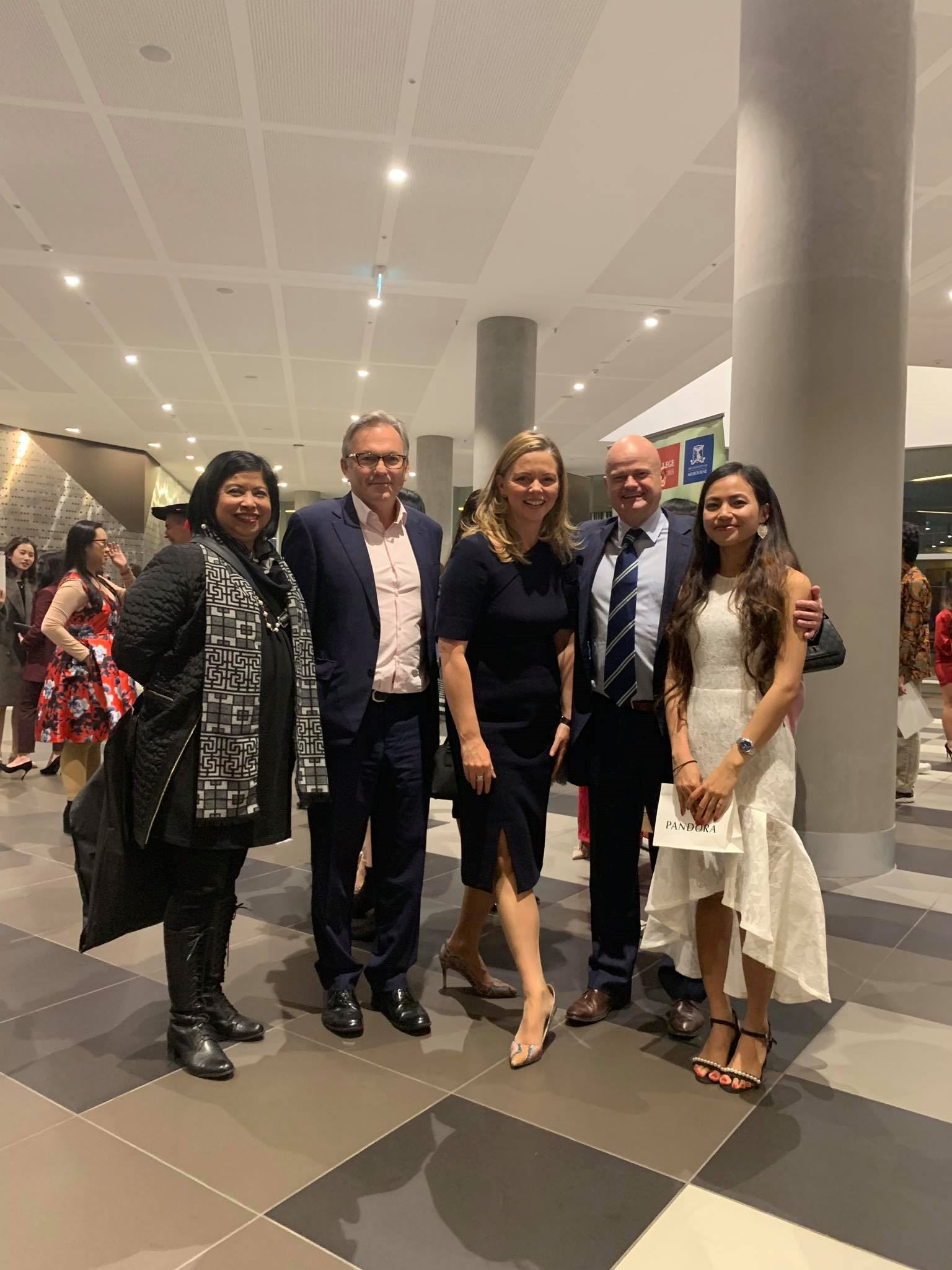 dulu kutip sampah, kini terima scholarship penuh ke universiti melbourne