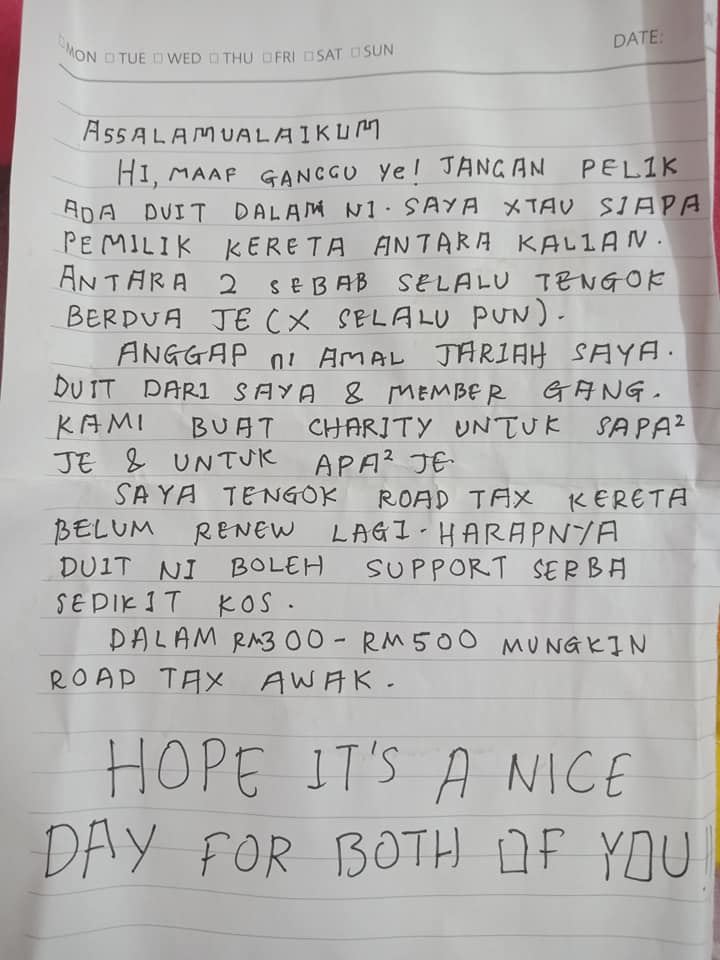 tiba-tiba ada orang letak duit dekat wiper kereta untuk renew roadtax