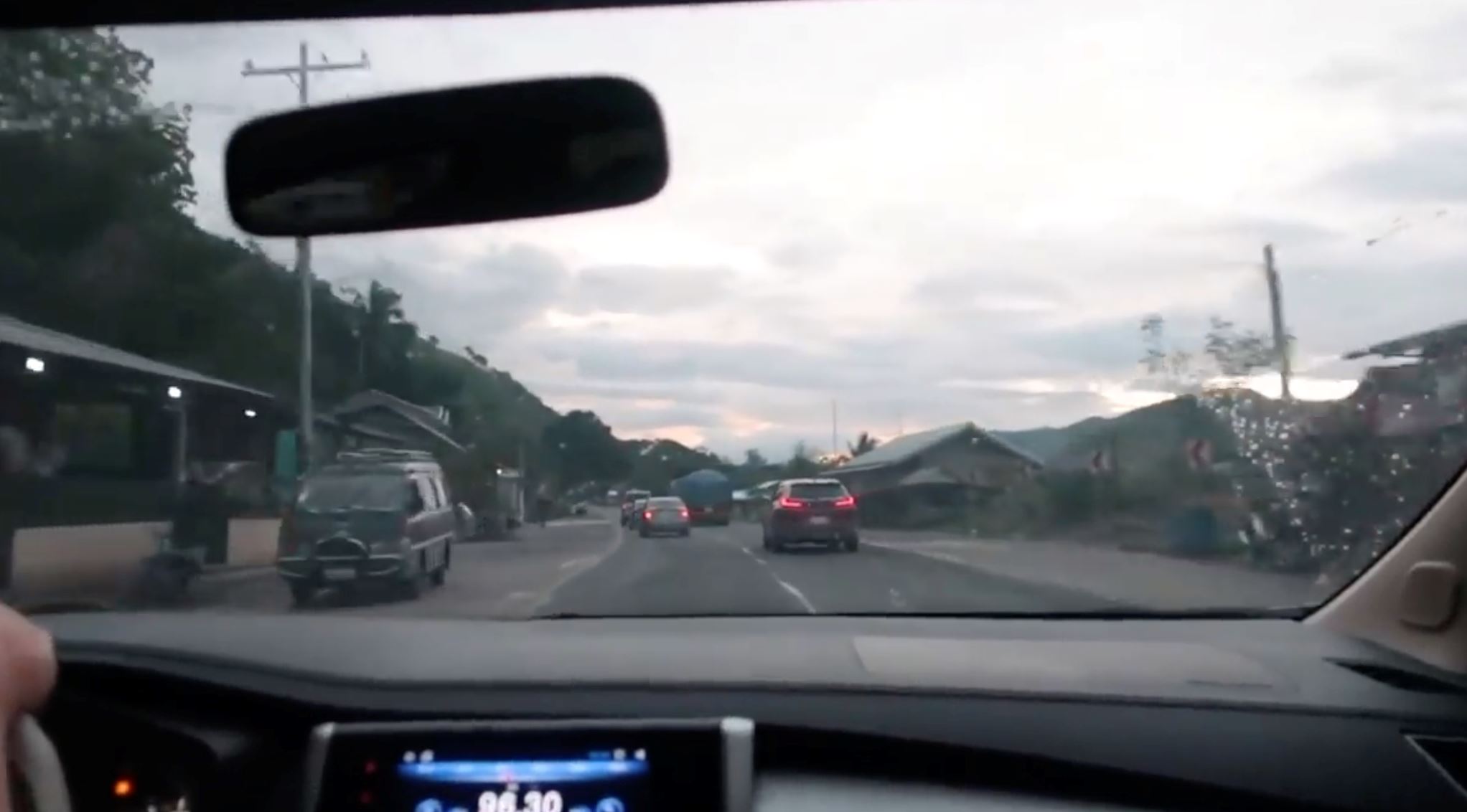 mahu pulang buat kejutan pada bapa, lelaki meraung tiba di rumah ayah sudah meninggal