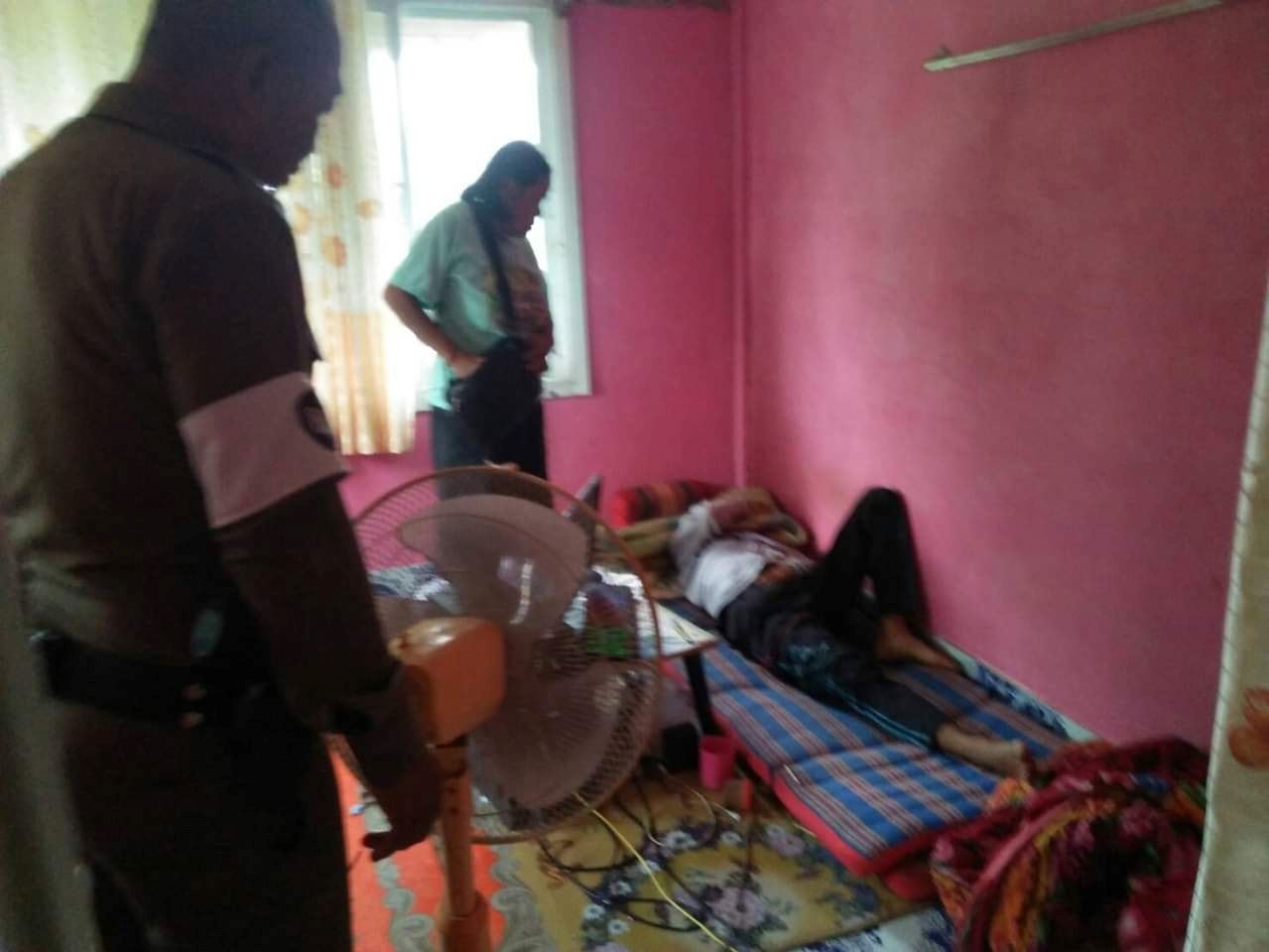 sebab malas bangun, nenek call polis bawa cucu pergi sekolah