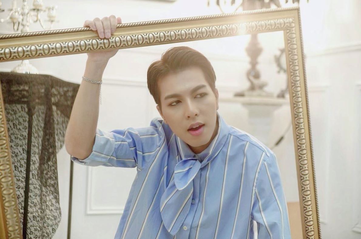 macam artis k-pop, rupanya penyanyi baru ini anak bekas mb terengganu