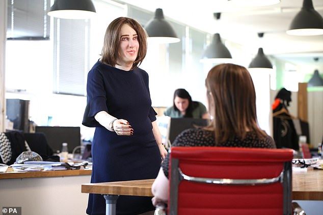 menurut sains, ini rupa anda di masa depan kalau kerja 20 tahun hadap komputer