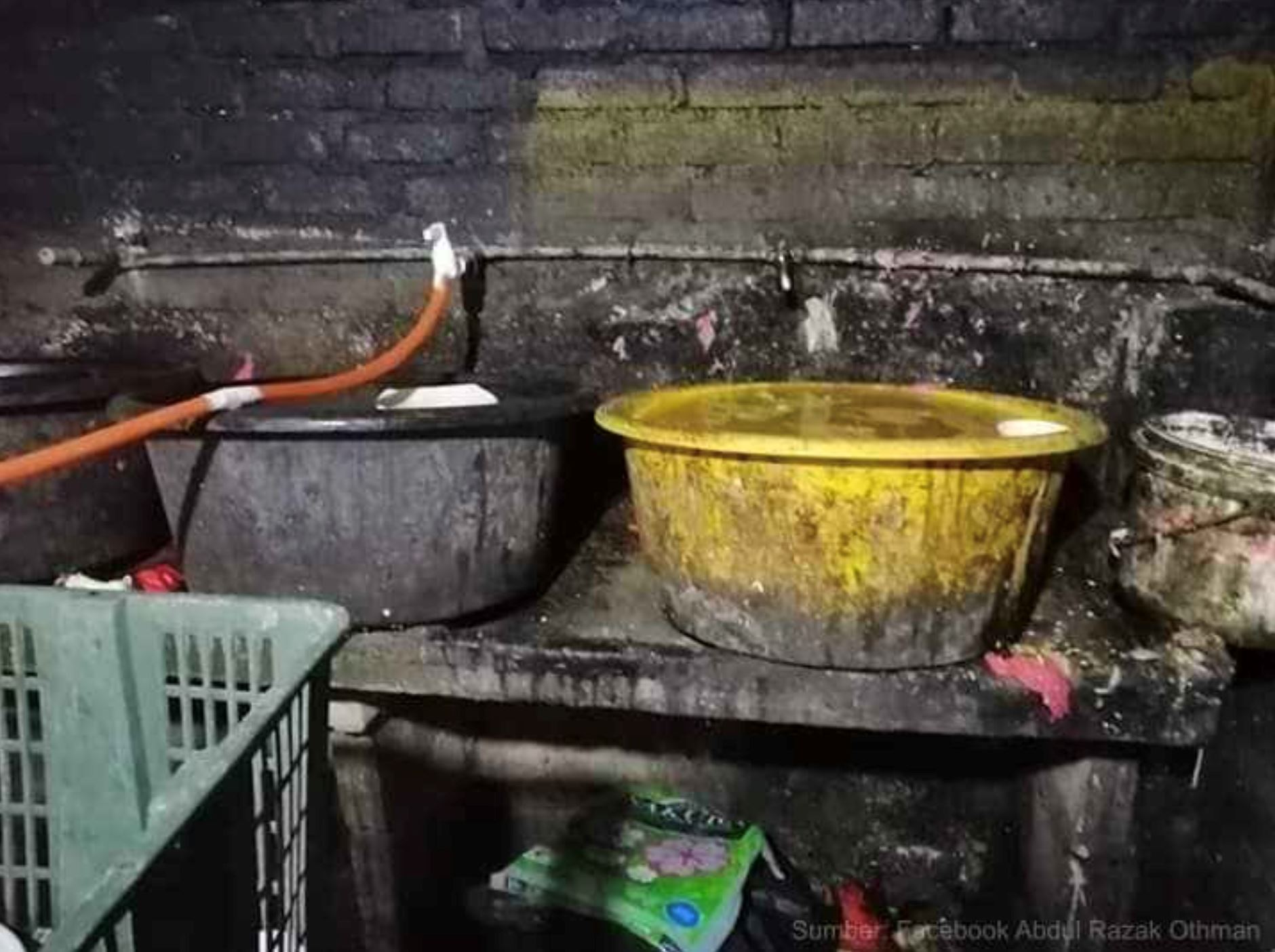 arah tutup 14 hari, foto restoran masakan thai di melaka tular kerana terlalu kotor