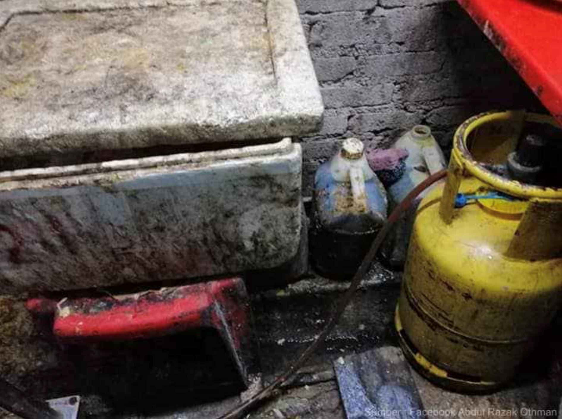 arah tutup 14 hari, foto restoran masakan thai di melaka tular kerana terlalu kotor