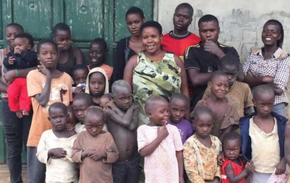 sudah ada 44 anak, wanita “paling subur di dunia” ini dilarang mengandung lagi