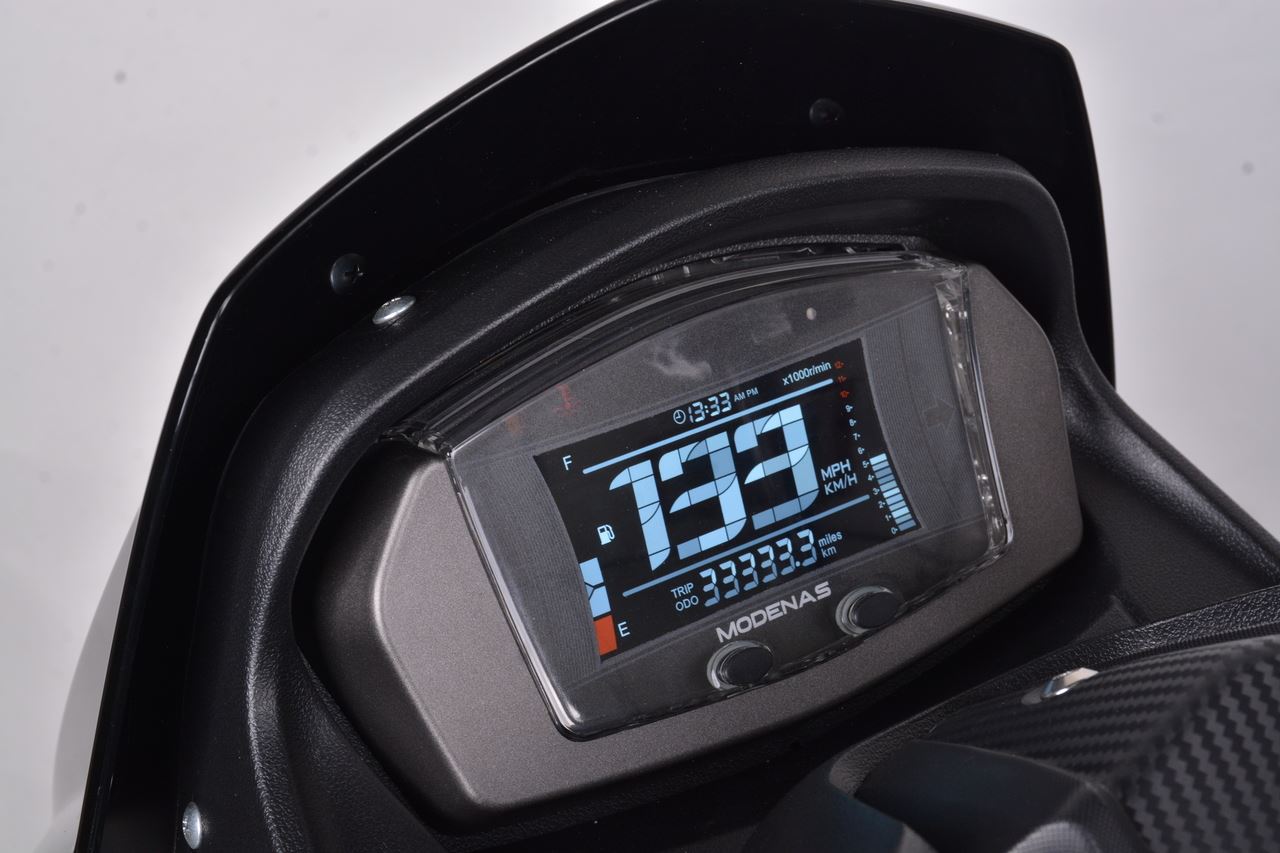 Paparan skin MODENAS ELIT 150S