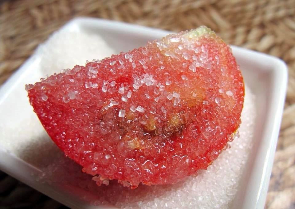 2 tips kulit cantik dengan tomato