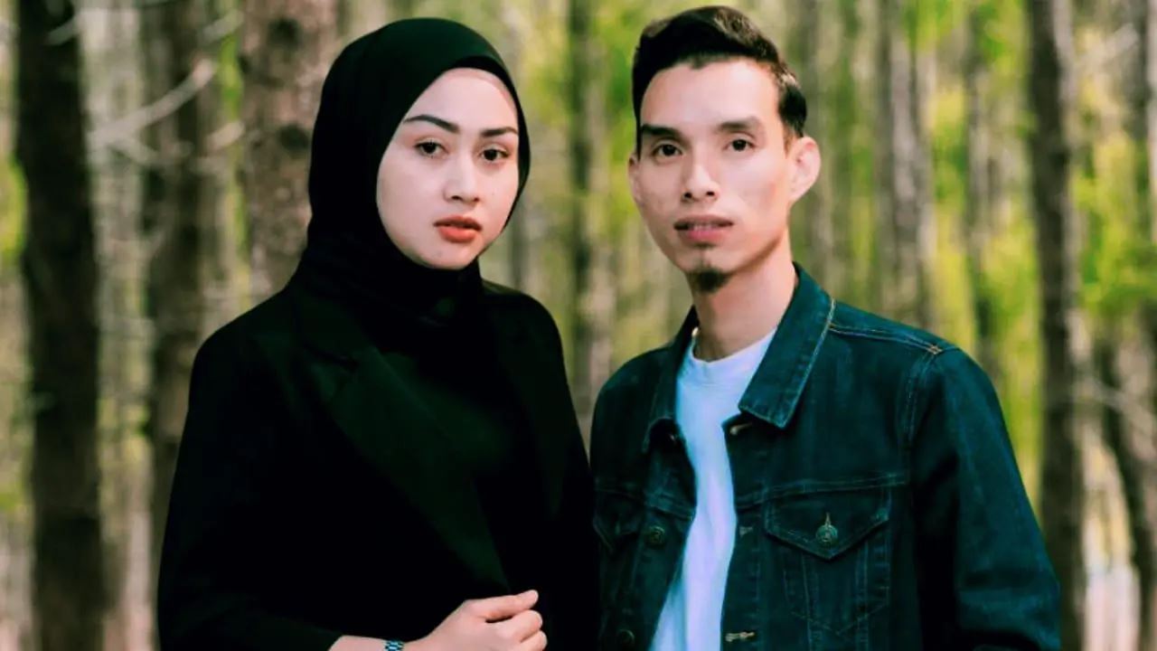 den manjo sebak, bangga lagu kelantan dapat raih trofi di anugerah besar - “saya terkejut dan tergamam…“