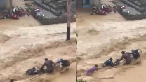 [VIDEO] Detik Cemas Lapan Penduduk Diselamatkan Dalam Insiden Banjir di Padang