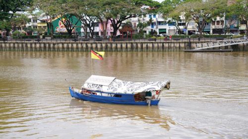 Transformasi Sungai Sarawak: E-Hailing Sampan Bakal Dilancar?